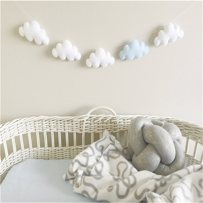 Guirlandes de nuages en feutre - Home Decor Korea avis et prix